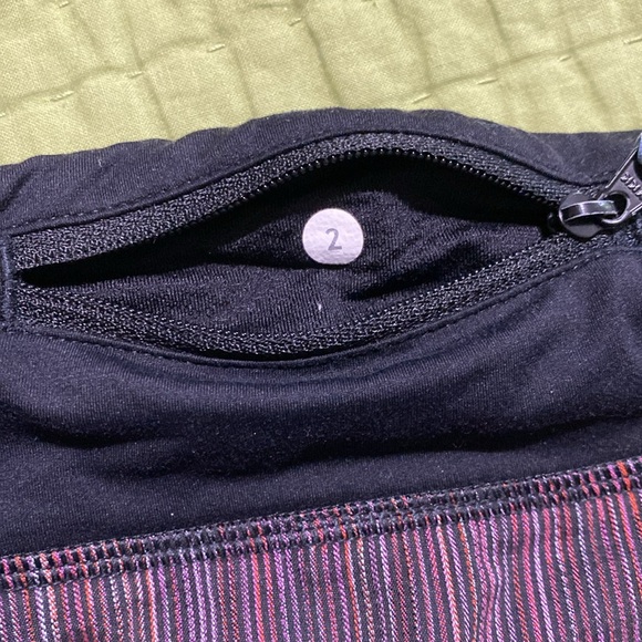 Lululemon Speed Shorts - Picture 3 of 4